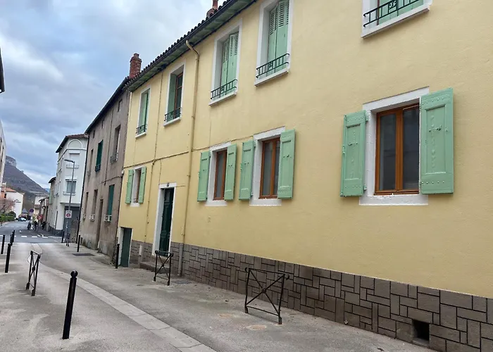 Apartment Le Canopee 3 Pers F1 Terrasse Fibre Centre-ville Millau